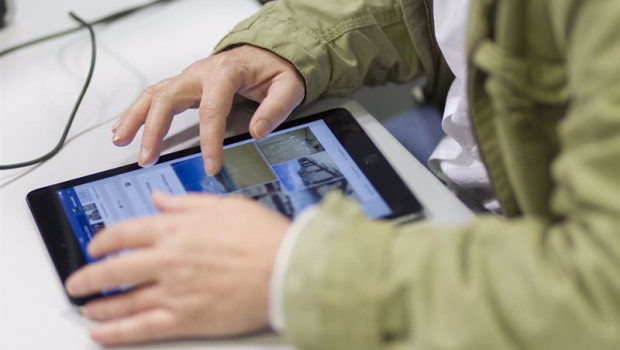 ep archivo   nuevas tecnologias redes sociales internet tablet tableta dispositivo