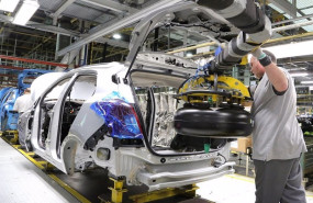 ep archivo   produccion vehiculos glp de opel en la fabrica de stellantis figueruelas