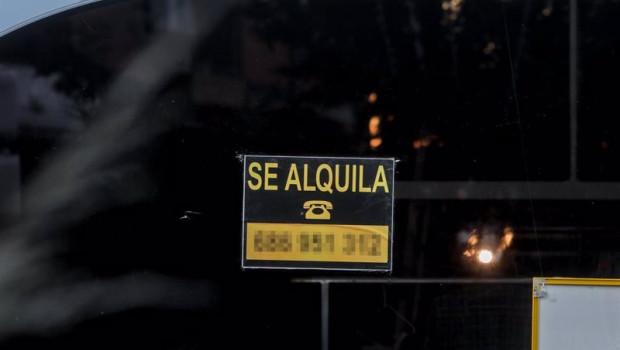 ep archivo   un cartel de un alquiler a 18 de enero de 2021 en madrid espana