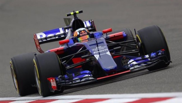 ep carlos sainz toro rosso china 20170409115003