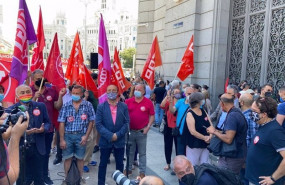 ep concentracion de ugt y ccoo ante el banco de espana con el secretario general de ugt pepe alvarez