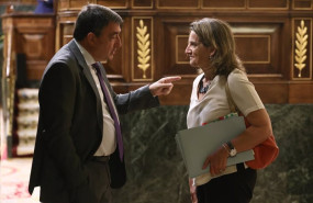 ep el portavoz del pnv en el congreso aitor esteban y la vicepresidenta tercera y ministra para la