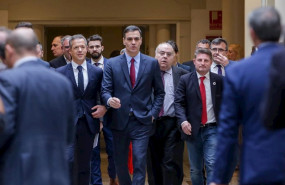 ep el portavoz del psoe en el senado ander gil 1i el presidente del gobierno pedro sanchez 2i en la