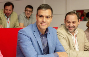 ep el presidente del gobierno en funciones pedro sanchez junto al ministro de fomento en funciones