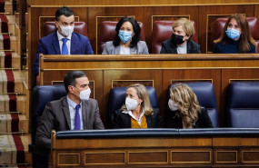 ep el presidente del gobierno pedro sanchez la ministra de economia nadia calvino y la ministra de