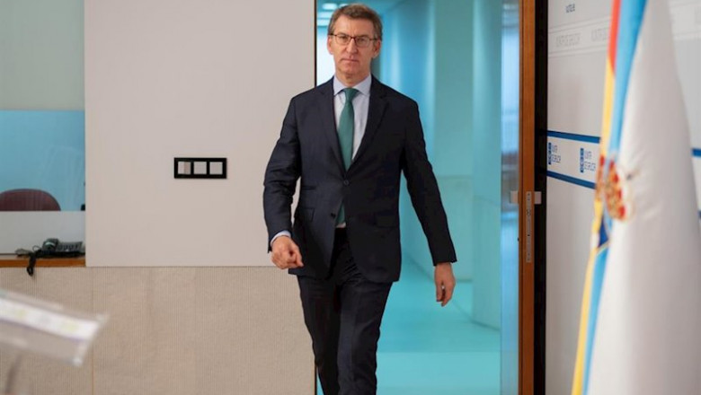 ep feijoo en la sala de prensa del consello de la xunta
