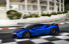 ep ferrari presenta el sf90 spider su primer descapotable hibrido enchufable con 1000 caballos