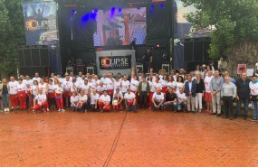 ep fotogrupola feriala sidraescalante publicadatiwttermiguel angel revilla enque aparecen ademaspresidenteotras personas agresorvictimacasoviolenciagenerola localidad cantabra