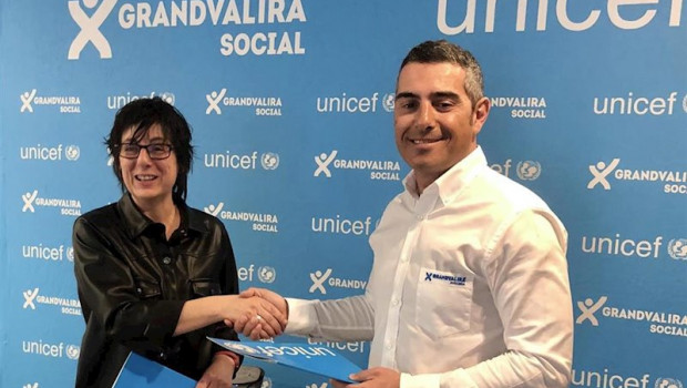 ep grandvalira social y unicef andorra renuevan su acuerdo de colaboracion de acciones solidarias