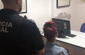 ep imagendetenido custodiadola policia local