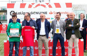 ep javier guerrero jugador del real betis balompie en laliga genuine santander se convierte en el