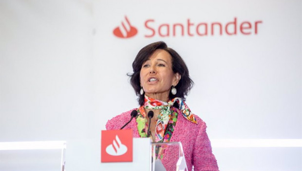 ep la presidenta del grupo santander ana botin comparece en una rueda de prensa para presentar los