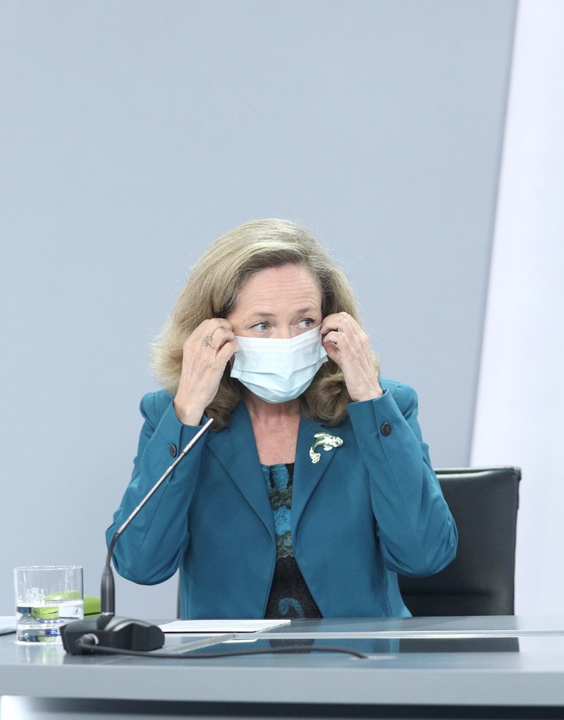 Calviño: Los datos del PIB son una buena base para la reactivación económica