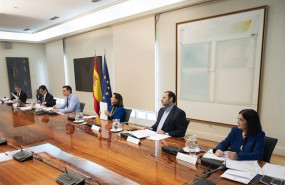 ep los ministros asisten a una reunion con los presidentes de las comunidades y ciudades autonomas