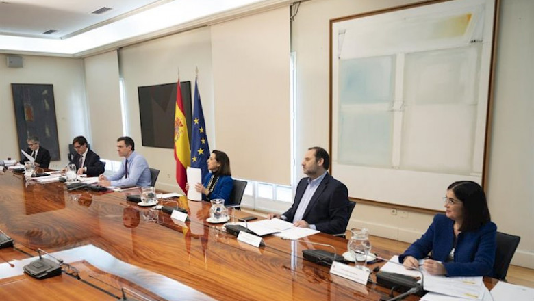 ep los ministros asisten a una reunion con los presidentes de las comunidades y ciudades autonomas