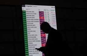 ep pantalla en la estacion madrid puerta de atocha almudena grandes ep pantalla en la estacion madrid puerta de atocha almudena grandes