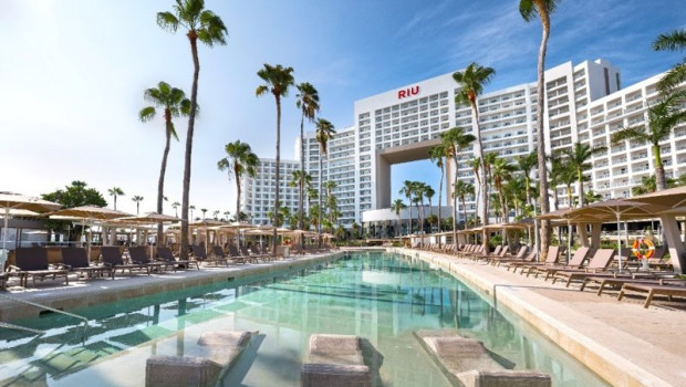 ep riu reabre el riu palace peninsula en cancun tras su reforma integral y la incorporacion del