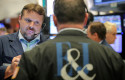 traders-tensos-unas-operaciones-wall-street traders-tensos-unas-operaciones-wall-street