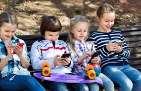 ep 40 deninos menores9 anostienen smartphone