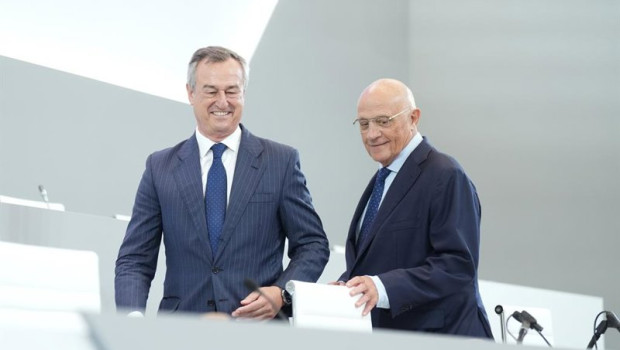 ep archivo   el ceo del banco sabadell cesar gonzalez bueno i y el presidente del banco sabadell