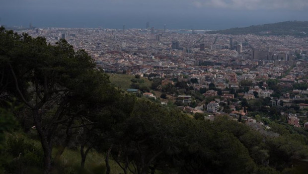 ep archivo   vistas de la ciudad desde el parc natural de la serra de collserola a 14 de mayo de