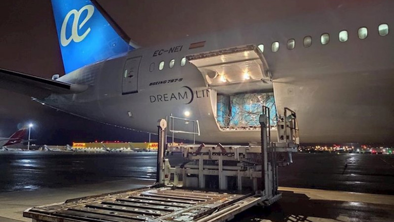 ep avion con material sanitario para la comunitat valenciana