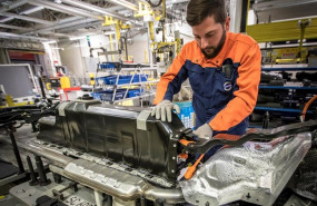 ep economiamotor- volvo cars firmacontrato mil millonario para el suministrobateriascatllg chem ep economiamotor- volvo cars firmacontrato mil millonario para el suministrobateriascatllg chem