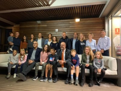 ep el conseller de interior de la generalitat miquel buch con los participantes en la campana al ep el conseller de interior de la generalitat miquel buch con los participantes en la campana al