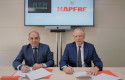 ep el presidente de ata i lorenzo amor y el director comercial de mapfre espana d javier oliveros