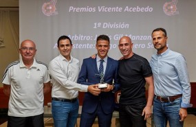 ep gil manzano premiadomejor arbitroprimera division