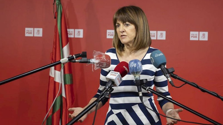 La secretaria general del PSE-EE, Idoia Mendia, en declaraciones a los medios de comunicación | AMAYA DIAZ-EMPARANZA ep la secretaria general del pse-ee idoia mendia en declaraciones a los medios de comunicacion