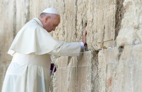 ep papa francisco reza frentemurolas lamentacionesjerusalen