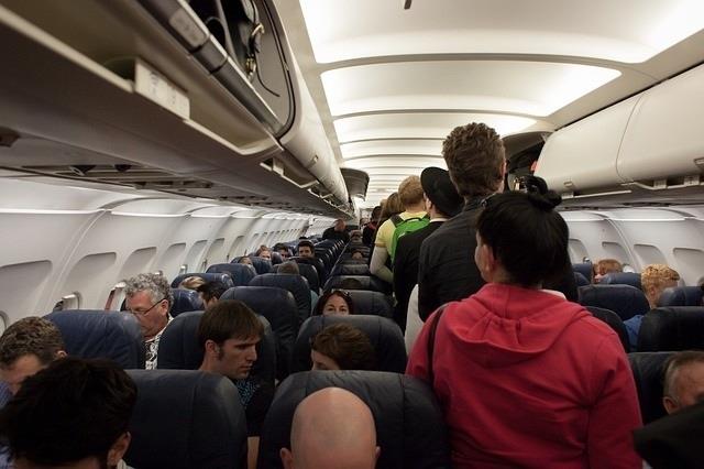 ep pasajerosun avion 20170313095403