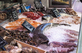 ep pescado en un mercado