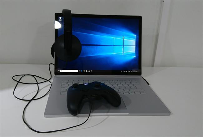 Surface Book 2 de 15 pulgadas con accesorios de Xbox | EUROPA PRESS ep surface book 215 pulgadasaccesoriosxbox