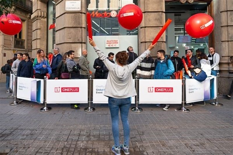 ep tienda pop-up de oneplus en barcelona