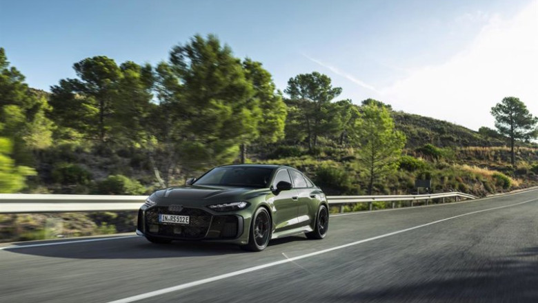 ep archivo   audi abre pedidos en espana para el nuevo rs 5 con tecnologia hibrida enchufable desde