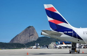 ep archivo   avion de latam airlines en rio de janeiro brasil