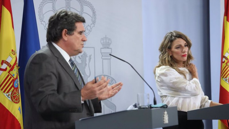 ep archivo   el ministro de inclusion seguridad social y migraciones jose luis escriva y la