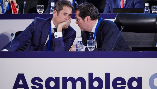 ep archivo   el presidente de la ceoe antonio garamendi dcha y el presidente de cepyme gerardo