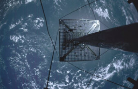 ep archivo   imagen de la tierra desde el satelite iod 1 de startical