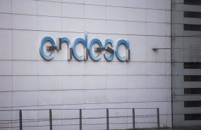 ep archivo   logotipo de la empresa endesa a 10 de junio de 2021 en su sede cerca de ifema en madrid