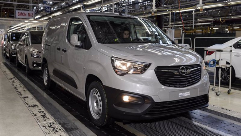 Archivo - Producción del Opel Combo en la planta del Grupo Stellantis en Vigo | OPEL - Archivo ep archivo produccion del opel combo en la planta del grupo stellantis en vigo