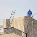 ep archivo   un operario trabajando en la construccion