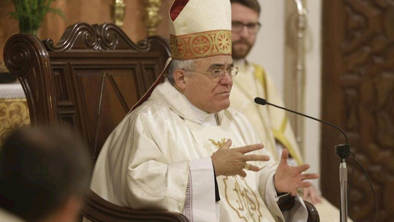 El obispo de Córdoba, Demetrio Fernández, durante una misa en la Catedral, en una imagen de archivo | EUROPA PRESS/DIÓCESIS DE CÓRDOBA - Archivo ep el obispo de cordoba demetrio fernandez durante una misa en la catedral en una imagen de archivo