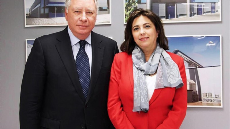 ep el presidente de aliberico clemente gonzalez soler y la ex consejera delegada rosa garcia posan