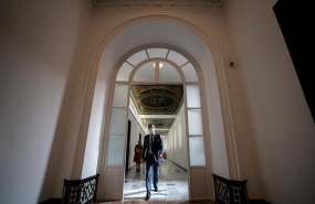 ep el presidente de la junta de andalucia juanma moreno en los pasillos del palacio de san telmo