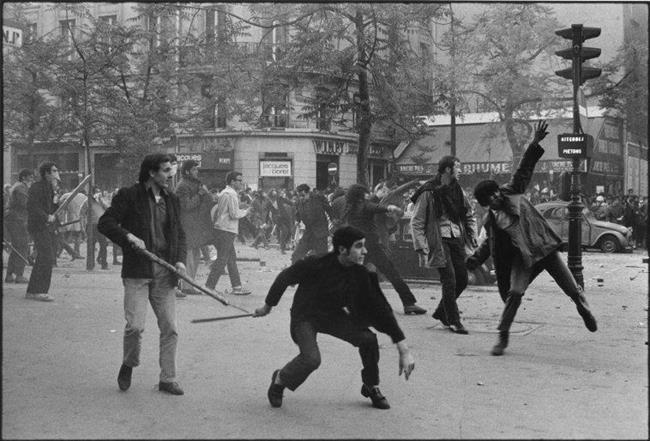 FRANCE. Paris. May 6th 1968. 6th arrondissement. Boulevard Saint Germain. Studen | ©BRUNO BARBEY / MAGNUM PHOTOS / BRUNO BARBEY ep france paris may 6th 1968 6th arrondissement boulevard saint germain studen