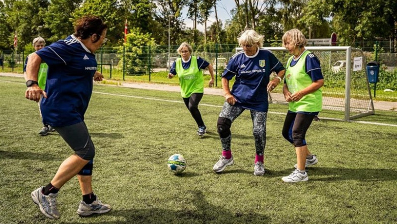 El fútbol (soccer) es de hecho un tipo de entrenamiento efectivo y multifacético con un potencial para mejoras simultáneas de amplio espectro en la aptitud cardiovascular, metabólica y musculoesquelética. | BO KOUSGAARD, UNIVERSIDAD DE DINAMARCA ep futbol soccer eshechotipoentrenamiento efectivomultifaceticoun potencialmejoras simultaneasamplio espectrola aptitud cardiovascular metabolicamusculoesqueletica
