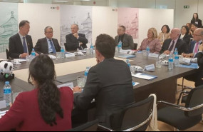 ep la interprofesional agroalimentaria del porcino de capa blanca interporc en una reunion con